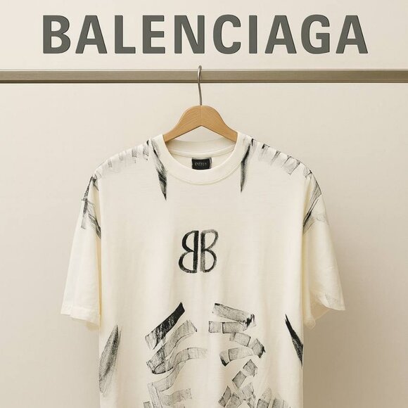 BALENCIAGA XXLARGE TSHIRT NWT - Picture 1 of 3